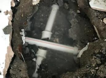 郑州管城区阳台漏水维修公司为您分享楼上楼下漏水怎么处理