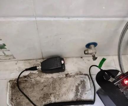 郑州管城区屋顶漏水维修公司分享下卫生间漏水的危害及解决方法